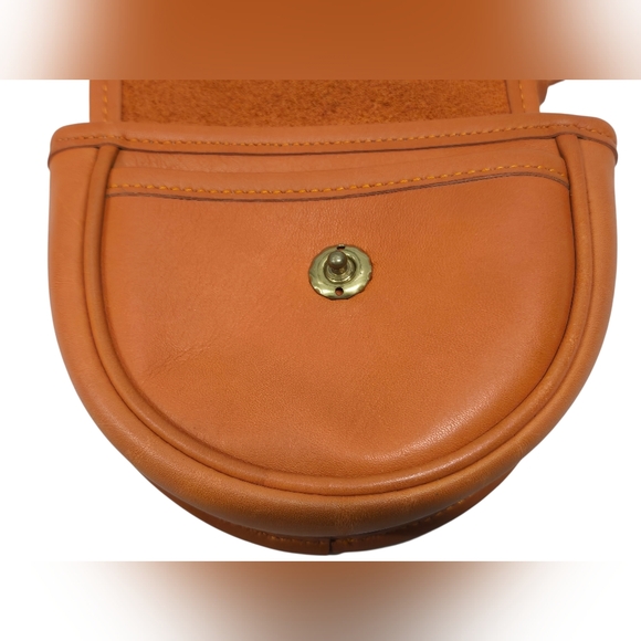 Vintage Coach Mini Belt Crossbody Bag in Brown - Picture 5 of 16